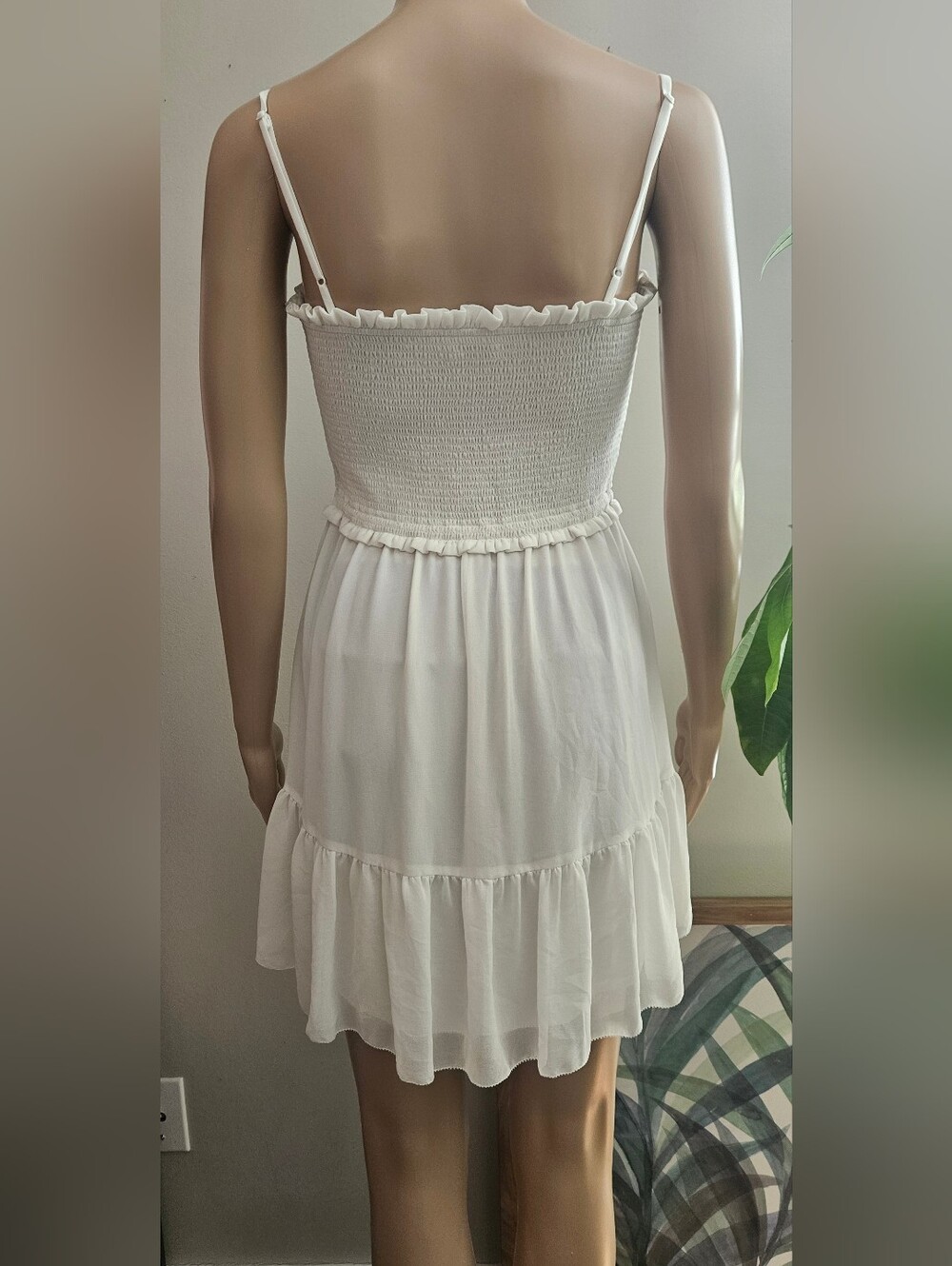 Aritzia Wilfred Tempest Sleeveless Mini Dress Smocked Sundress White - Picture 7 of 13